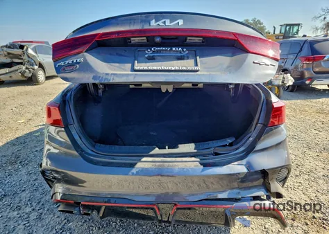 2024 Kia Forte Gt z USA, uszkodzony, nr VIN 3KPF44AC2RE697576